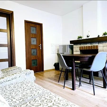Pod Czapla Hostel *