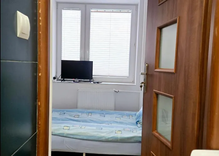 Pod Czapla بيت شباب وارسو