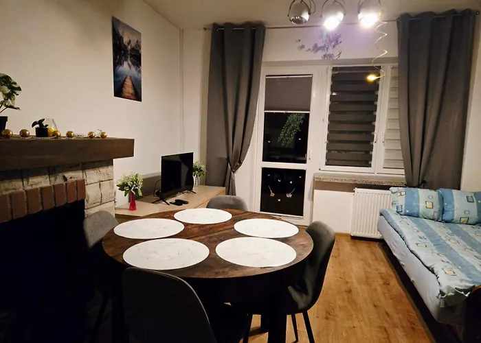 Pod Czapla بيت شباب وارسو